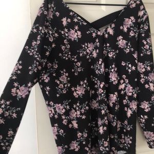 ✅  *All tops: 5 for $25*  long sleeve flower blouse with cross back